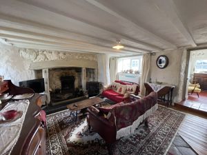 Sitting Room- click for photo gallery